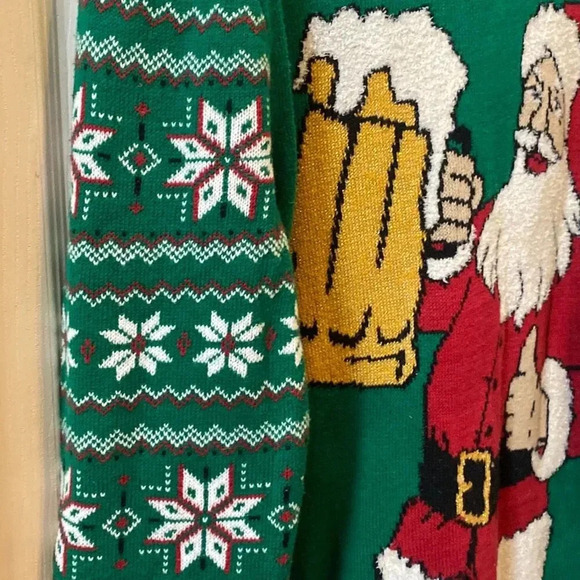 Ugly Christmas sweater, Santa large beer, mug, snowflakes size large - Picture 4 of 7